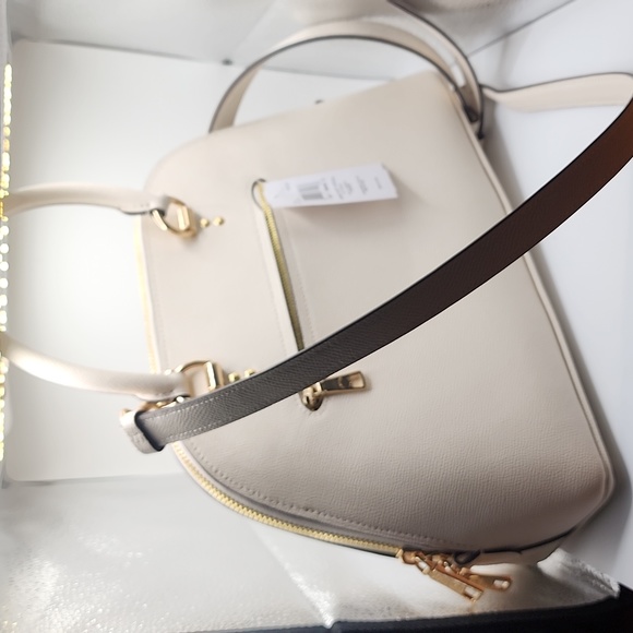 NWT Coach Katy Satchel in Gold/Chalk with Crossbody Strap - Picture 5 of 9